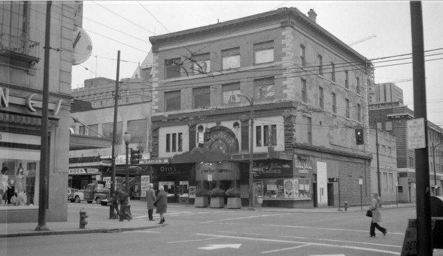 Colonial Theatre, 603 Granville street 