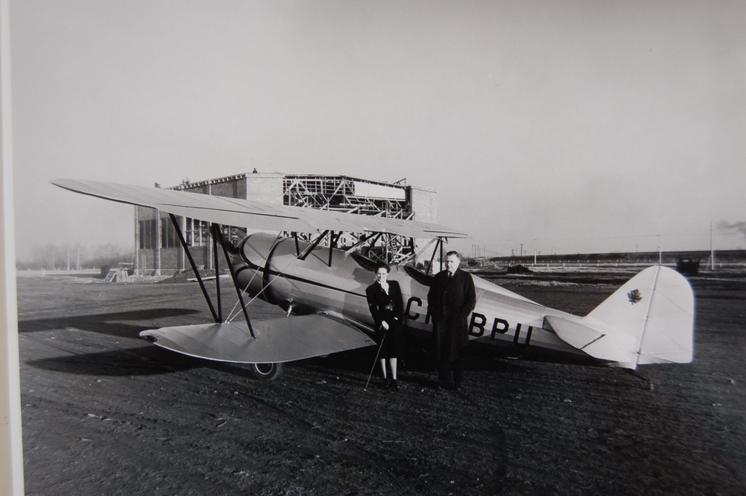 埃尔西·麦克吉尔（1905年-1980年）：第一位女性飞机设计师