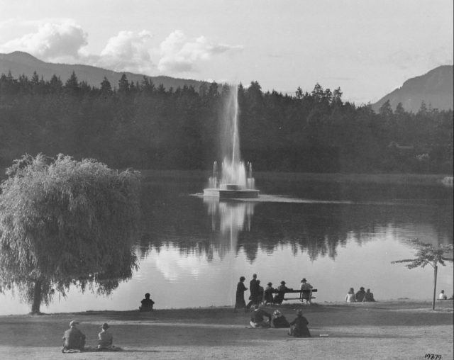 Lost Lagoon fountain