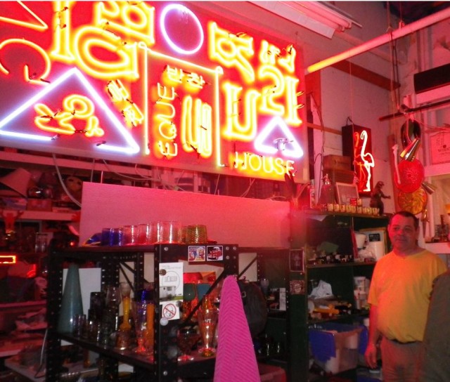 Hungry Thumbs Studio 