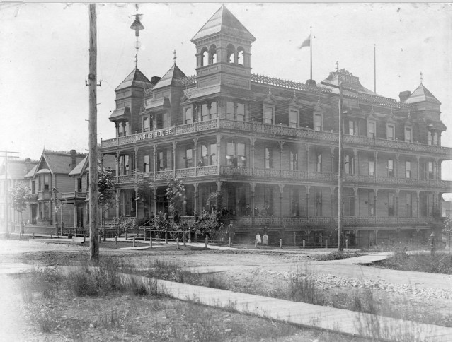 The Manor House, CVA Bu P 402 1892