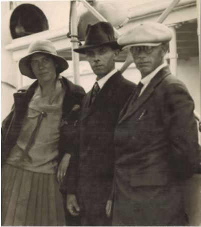 Phyl, Don and Bert Munday