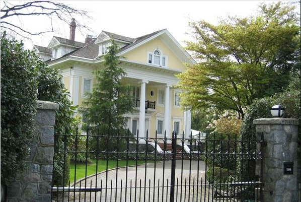 Arthur Erickson designed the indoor swimming pool for the Hollies in the '80s