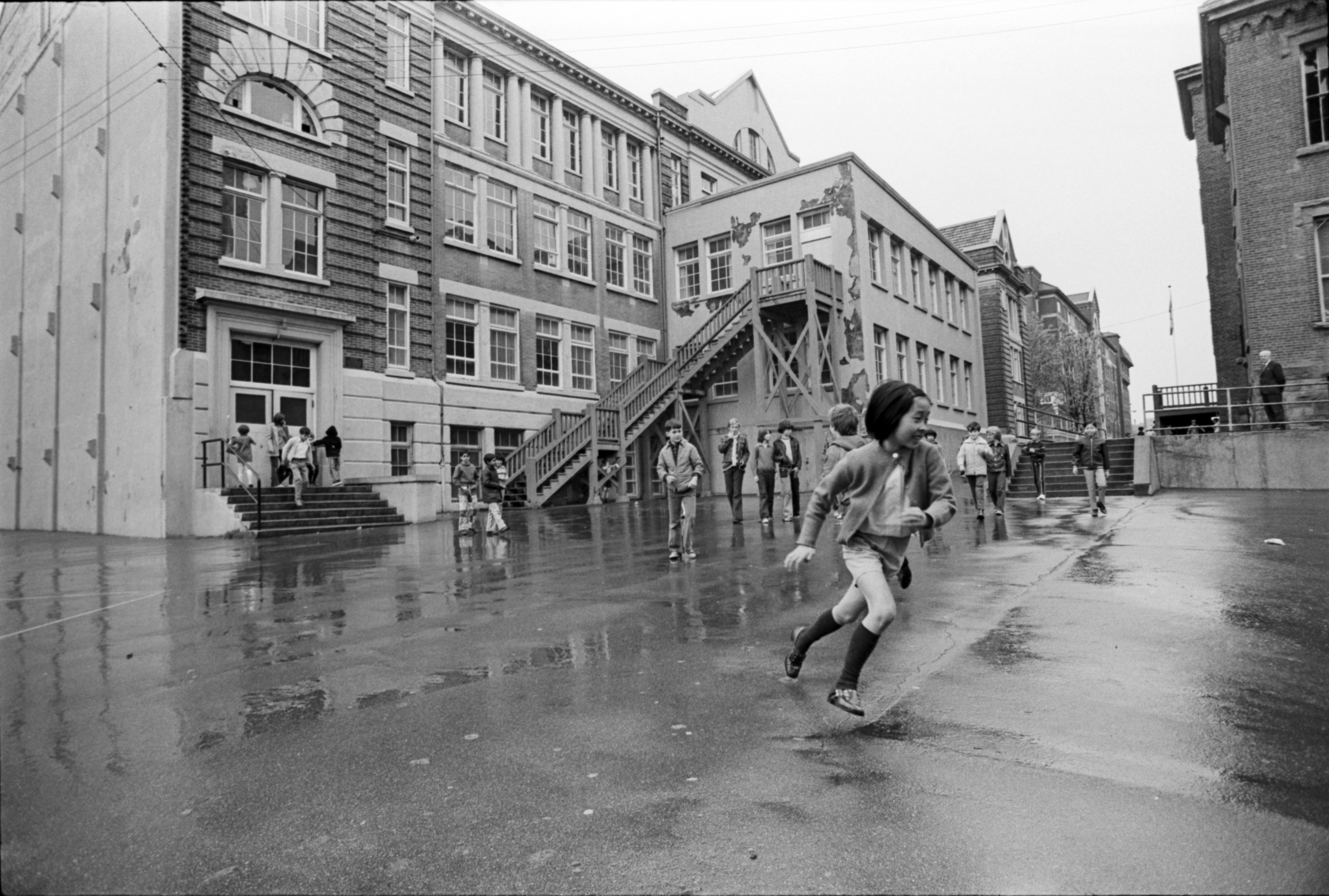 Students at Sir William Dawson elementary school in the West End. The 1913 school was demolished at the end of the school year. May 11, 1972. Peter Hulbert/Vancouver Sun (72-1526)