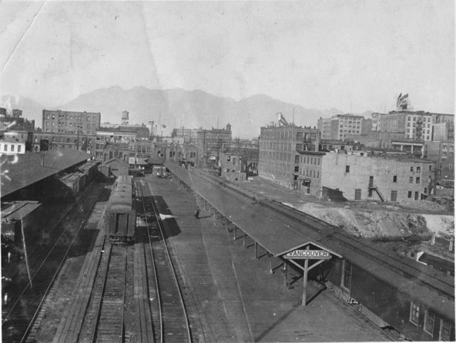 The VW&YR depot on Dupont street in 1915
