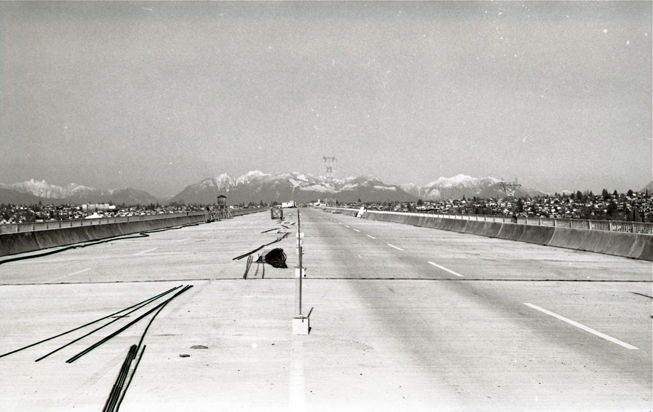 Knight Street bridge