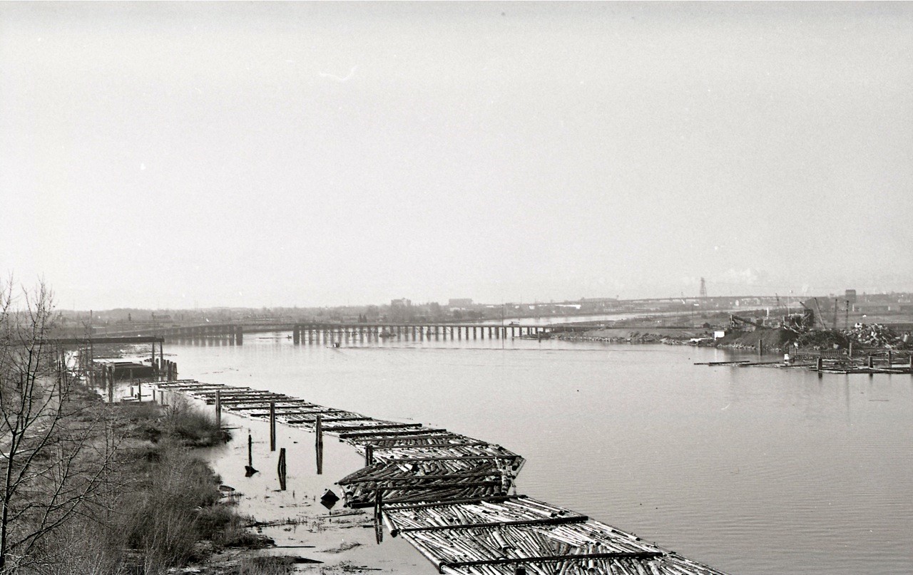 Knight Street Bridge