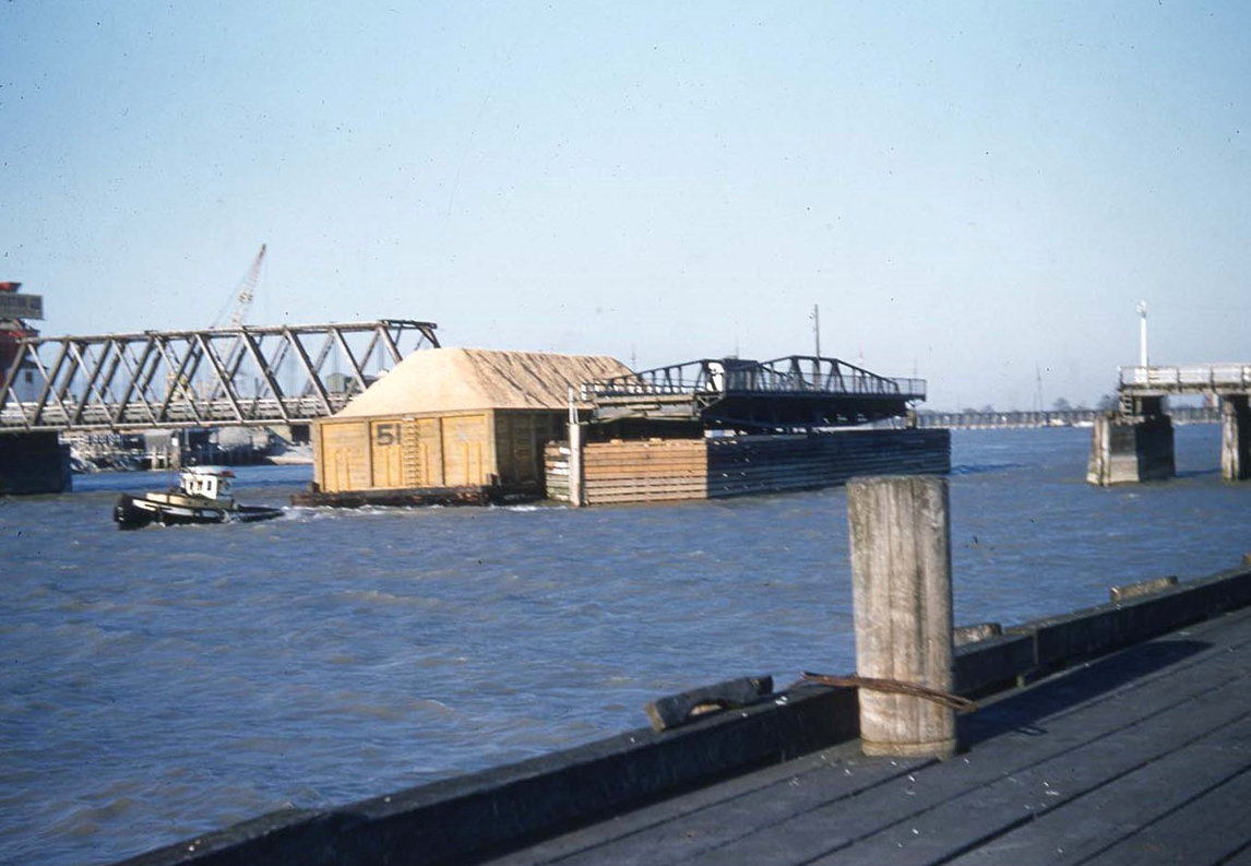 Marpole Bridge Swing span