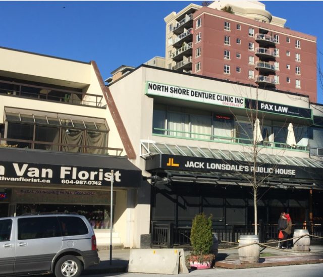 1421 Lonsdale Avenue